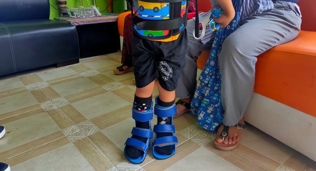 Jual Sepatu Ortopedi
